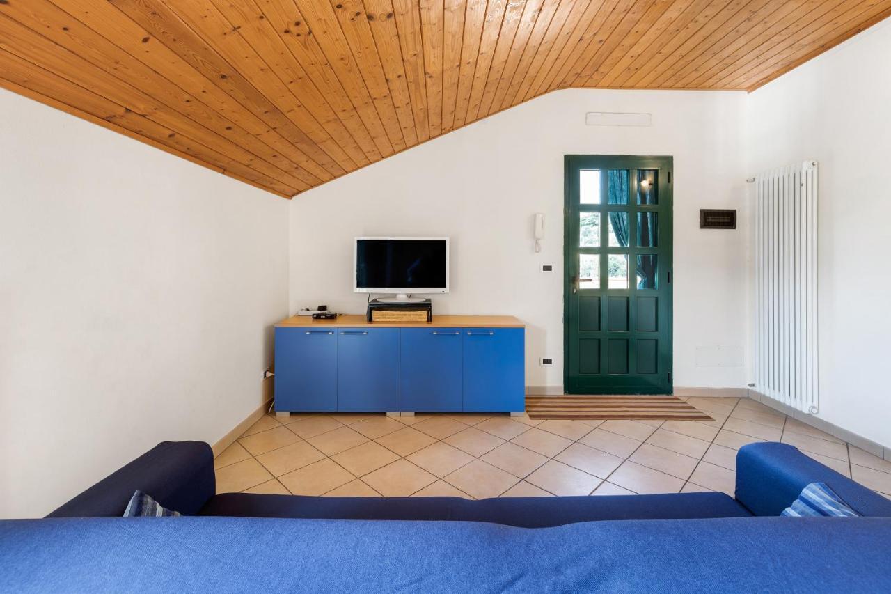 La Casa Di Lady Appartement Ceriale Buitenkant foto